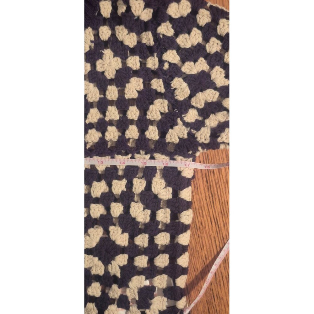 NWT MinkPink Meyer Crochet Navy / Cream Women's Sweater Size Large - Picture 8 of 8